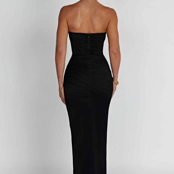 Chic Black Strapless Maxi Dress - Picture 3 of 3